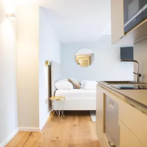 Lejlighedshotel Blackhome I Contactless Check-in, Wien