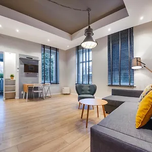 https://apartamenty-sunsnow-chopina.sopothotels.com