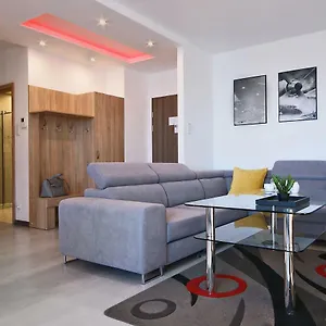 https://irs-royal-apartments-apartamenty-irs-aviator-gdansk.sopothotels.com