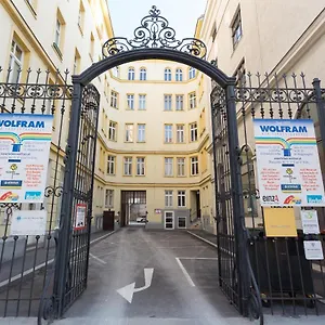 Apartman Margareten Long